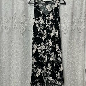 Simply Vera Vera Wang Black and White Midi Dress